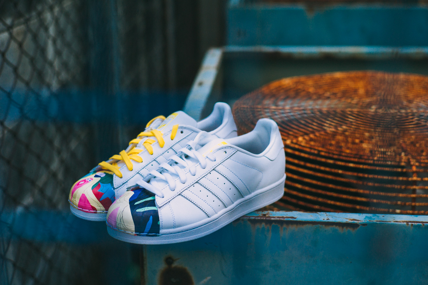 adidas pharrell williams pantip